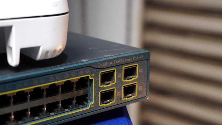 Cisco Catalyst 3560G Review: Is a 20-Year-Old Switch Still Good?
